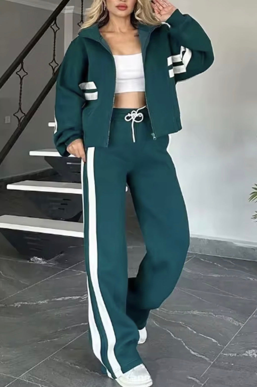 Women's Matching Two-Piece Sport Set Stand Collar Full Zip Cropped Top with Side Double Stripe Wide Leg Drawstring Waist Jogger